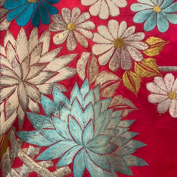 Vintage antique Japanese kimono wedding dress - Picture 14 of 16